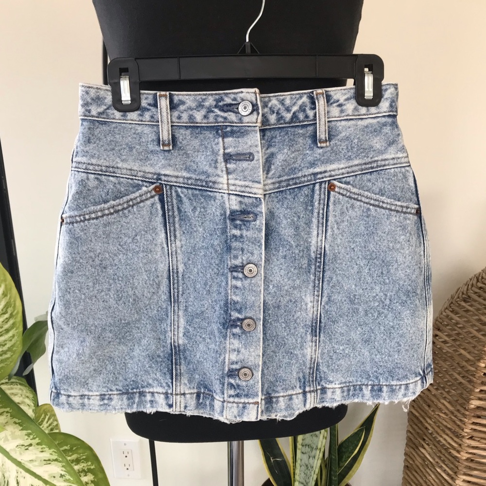 Abercrombie & Fitch - Jean Skirt Size 2
